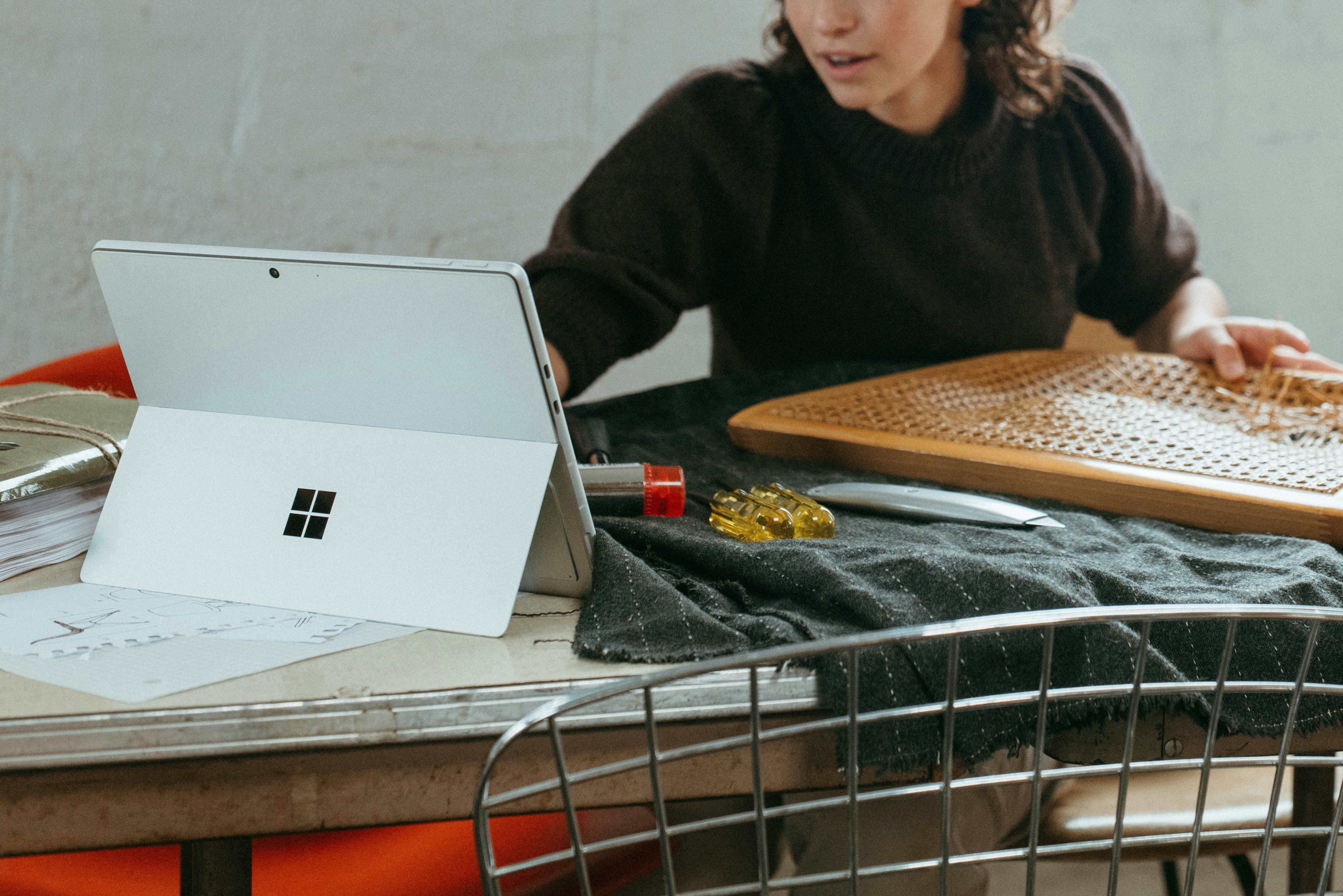 How to Handle Out-of-Stock Products on Shopify: Hide or Show?